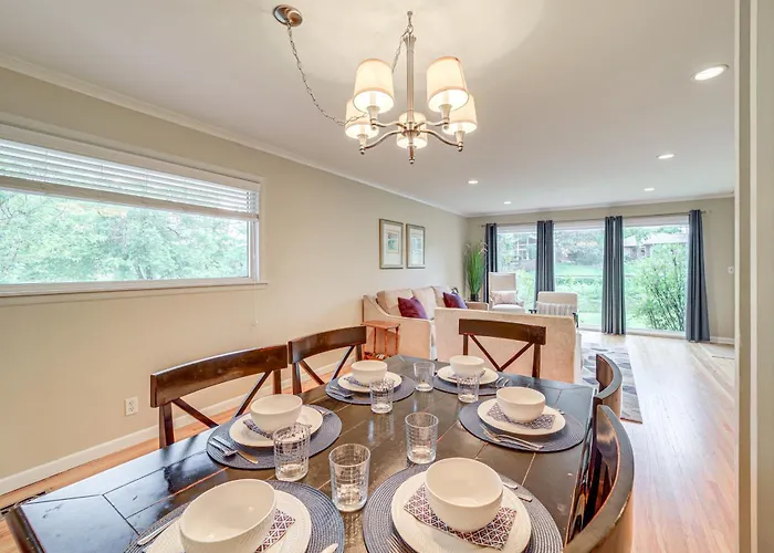 6 Mi To Dtwn: Waterfront In Tulsa! Holiday home *