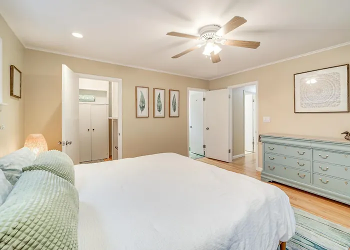 6 Mi To Dtwn: Waterfront In Tulsa! Holiday home