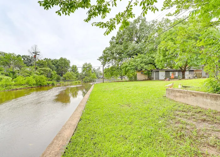 6 Mi To Dtwn: Waterfront In Tulsa! Holiday home Tulsa