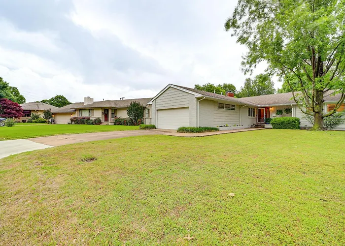 6 Mi To Dtwn: Waterfront In Tulsa! Holiday home *